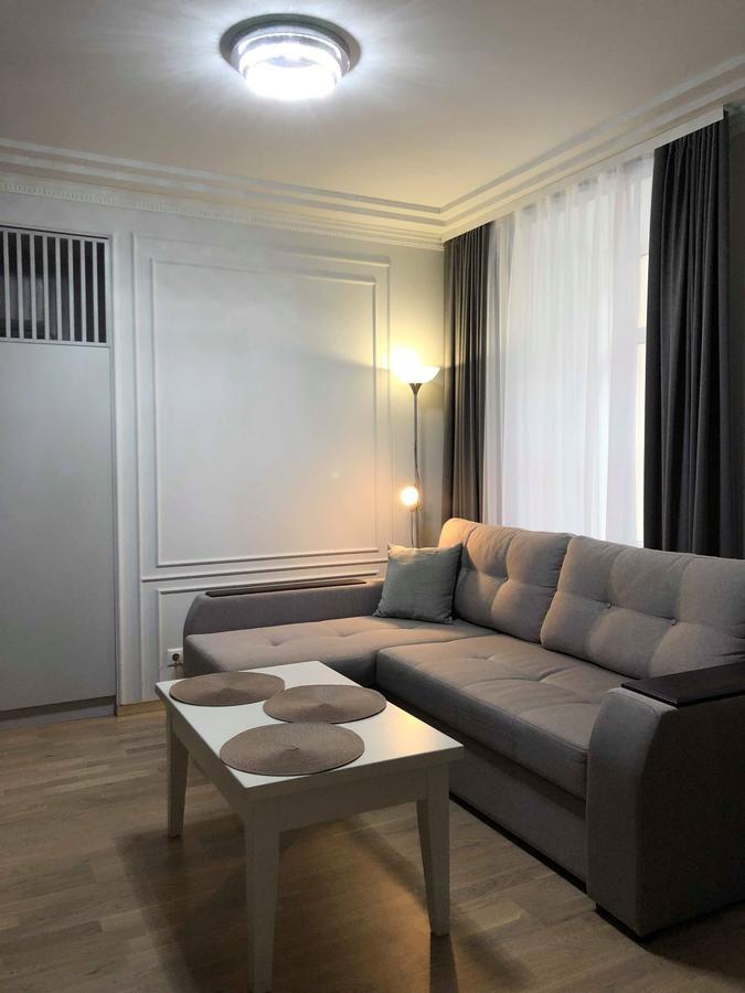 Lux Apartment Ruska Lviv Ngoại thất bức ảnh