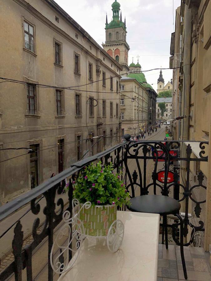 Lux Apartment Ruska Lviv Ngoại thất bức ảnh
